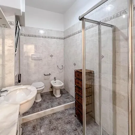 Con 7 Posti Letto * Albissola Marina